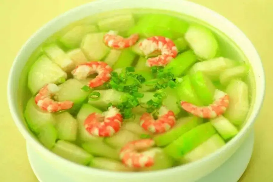 Canh bí ngòi tôm khô ngọt vị