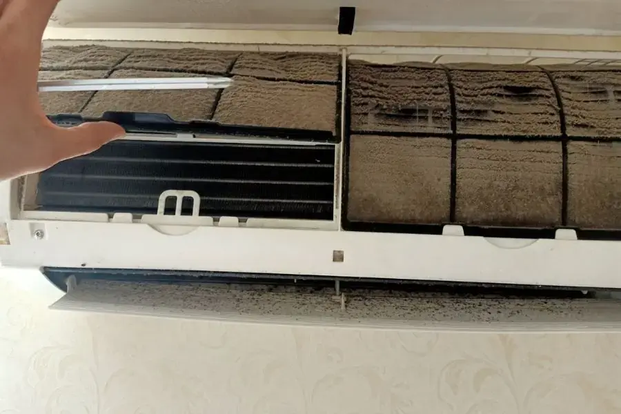 Máy chạy hết công suất nên thường phát ra tiếng ồn khi sử dụng