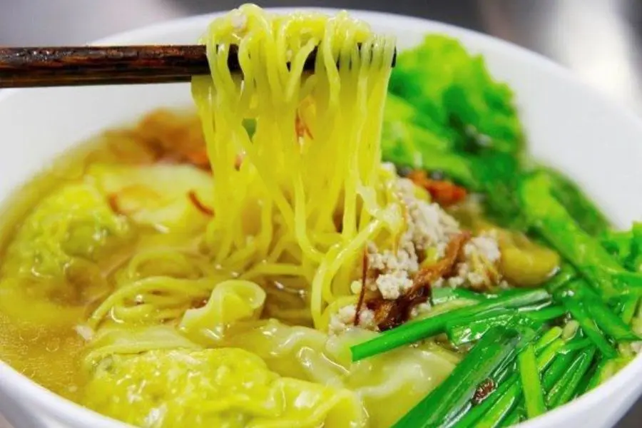 Mì sợi dài có ý nghĩa của sự trường thọ.