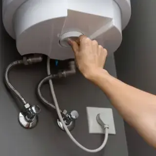 Vệ sinh bình nóng lạnh