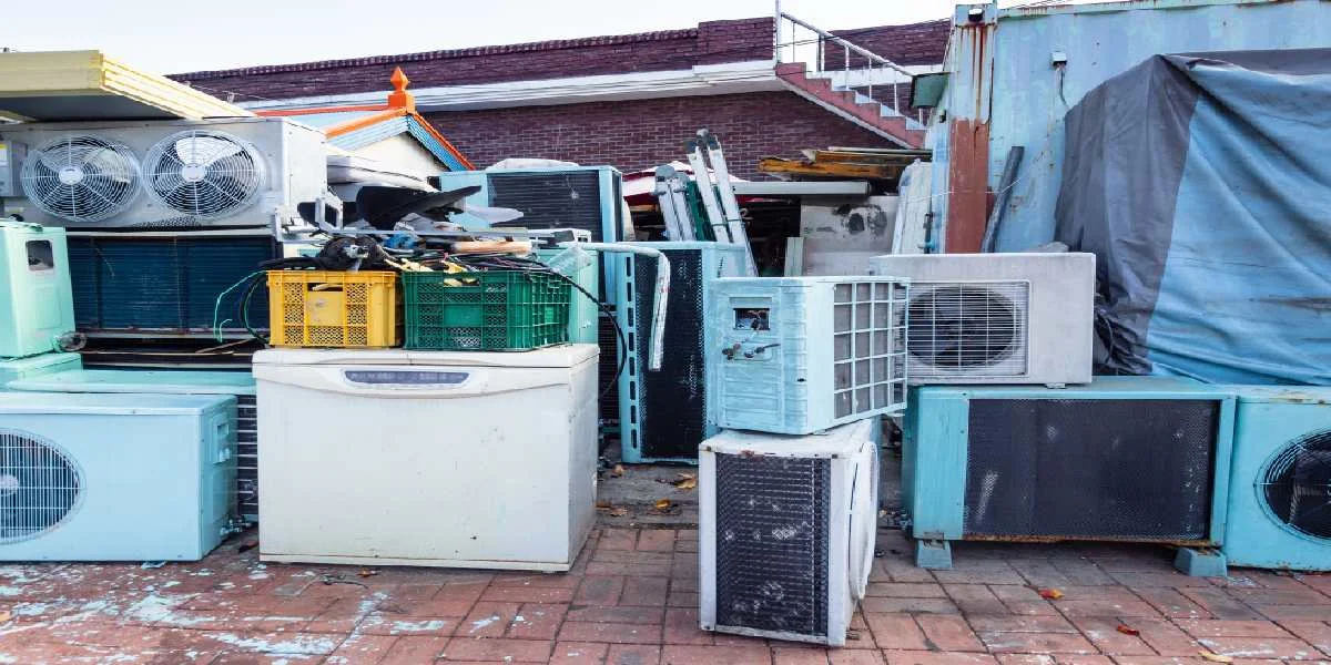 Có Nên Mua Máy Lạnh Cũ Để Tiết Kiệm Chi Phí Không?