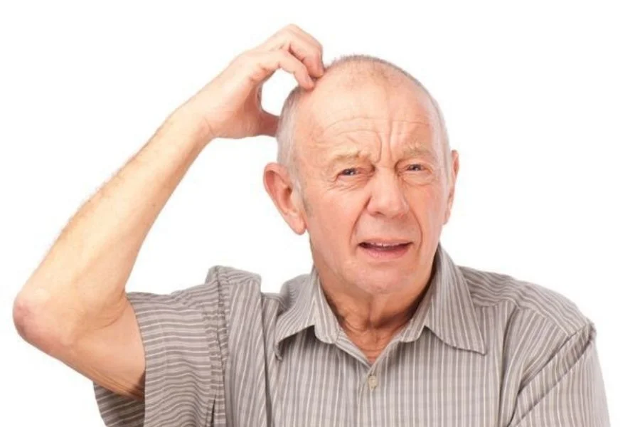 Nguyên Nhân Người Già Bị Lẫn Và Cách Chăm Sóc