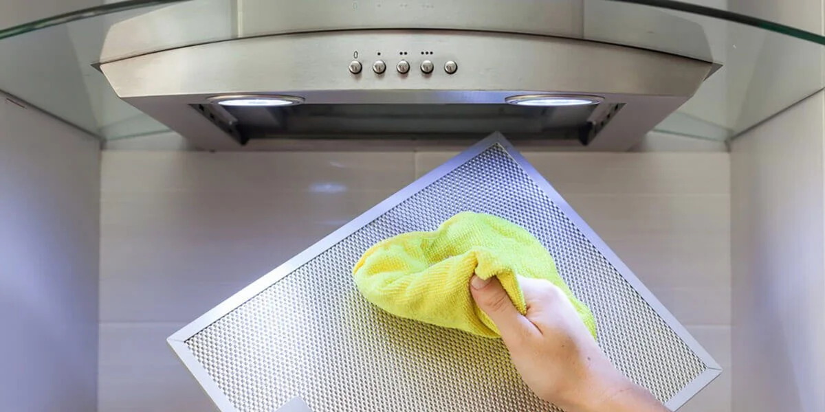 Cách Vệ Sinh Máy Hút Mùi Sạch Bong Dầu Mỡ Và Bụi Bẩn